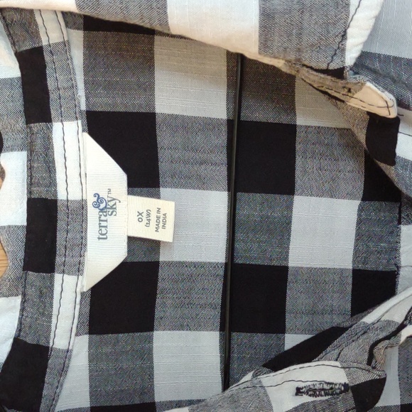 Terra & Sky Women's OX 14W black buffalo plaid button down long sleeve shirt - Picture 3 of 6